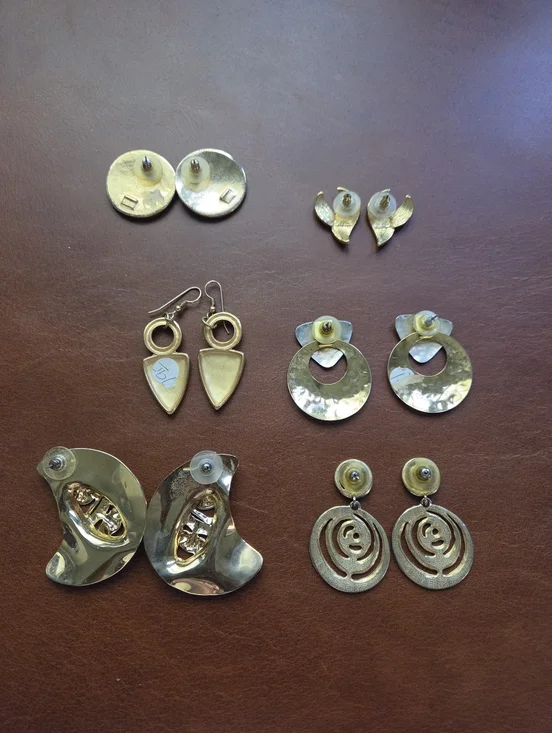 Vintage Lot Bundle Hammered Gold Chunky Earrings - Picture 2 of 10